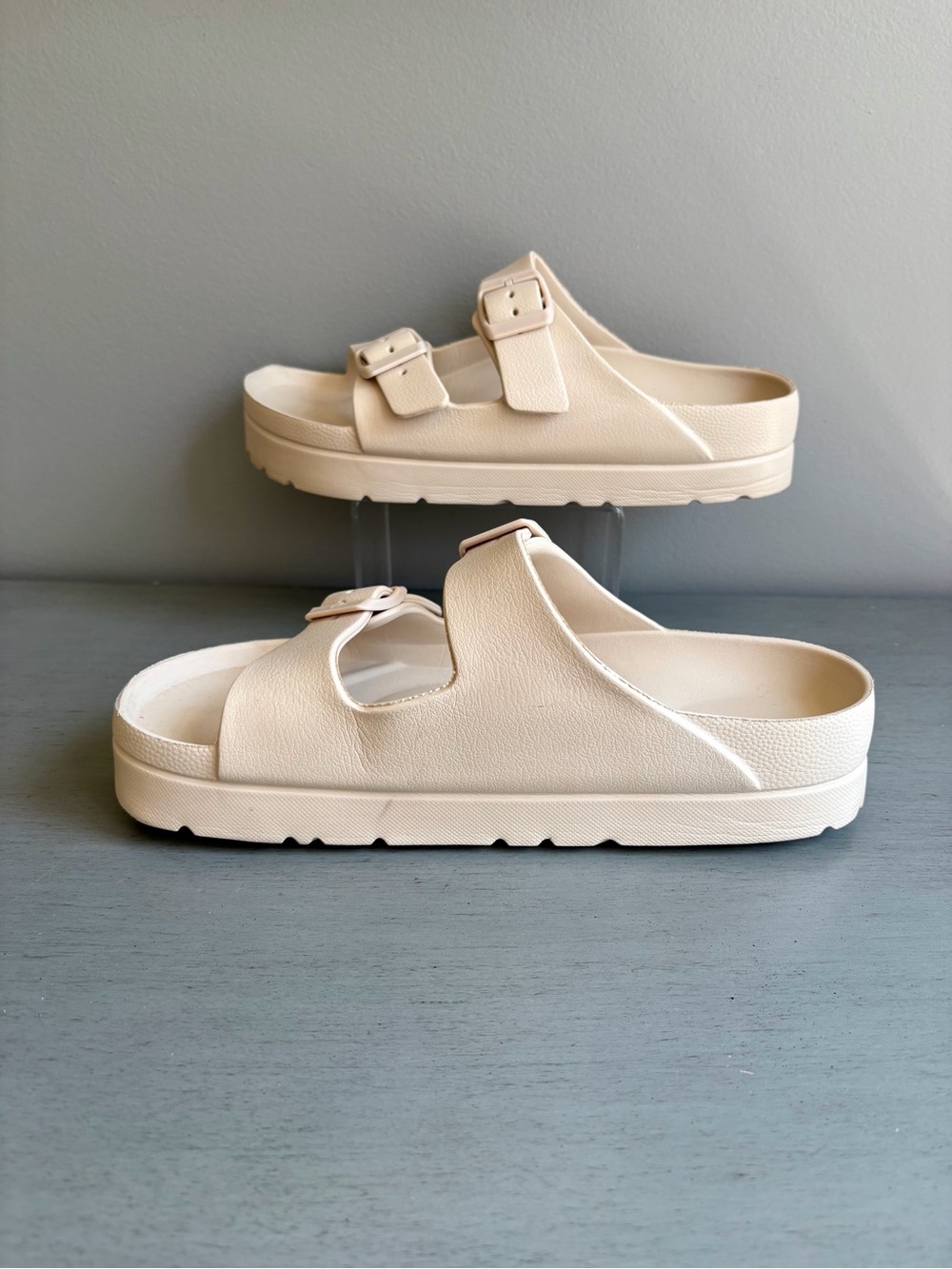 Women Cream Arch Support Comfort Two-Strap Buckle Chunky Platform Sandals Size 8 - Picture 10 of 13